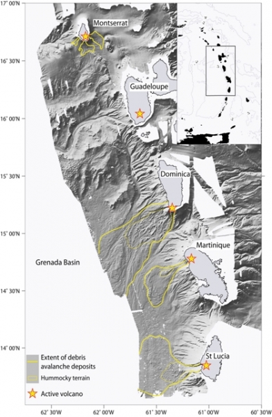 Identification des dépôts d’avalanche de débris à partir des données de la campagne AGUADOMAR (Deplus et al., 2001). En ombré : bathymétrie multifaisceaux.